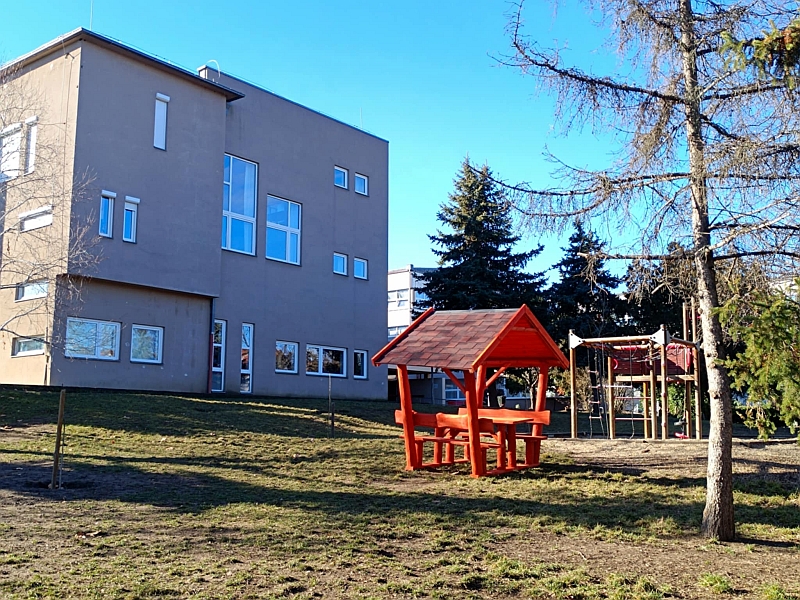 Szentendrei Barcsay Jenő Általános Iskola - Szentendre - Pest